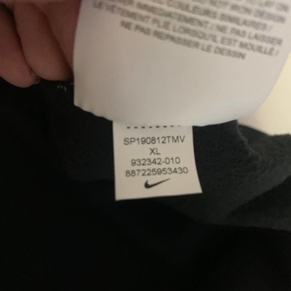 NIKE Black Fleece Pullover Sweatshirt‎ - Picture 10 of 12